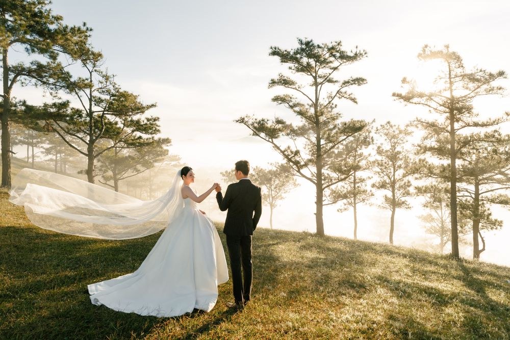 Sample inspiration: a couple sharing a quiet moment outdoors